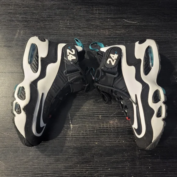 Nike Air Griffey Max 1 GS White 'Freshwater' DD8561-100 Size 4.5Y / Women’s 6